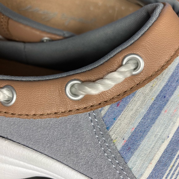 Easy Spirit Travelport Slip-on Sneakers - Picture 8 of 8